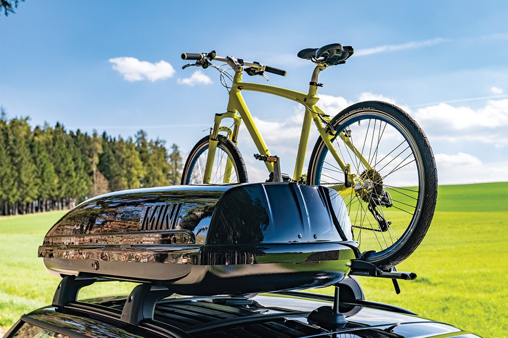 : новий MINI Electric з оригінальними аксесуарами MINI.